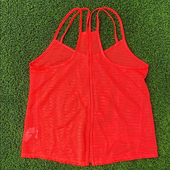 Strappy open slits in back v neck tank top - Picture 6 of 13